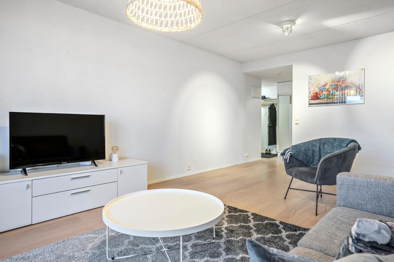 Apartment Sleepwell Sukkula With Private Sauna And Parking 투르쿠 외부 사진